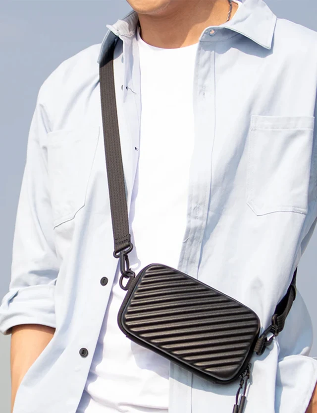 Toiletry Bag Mark Ryden Pod