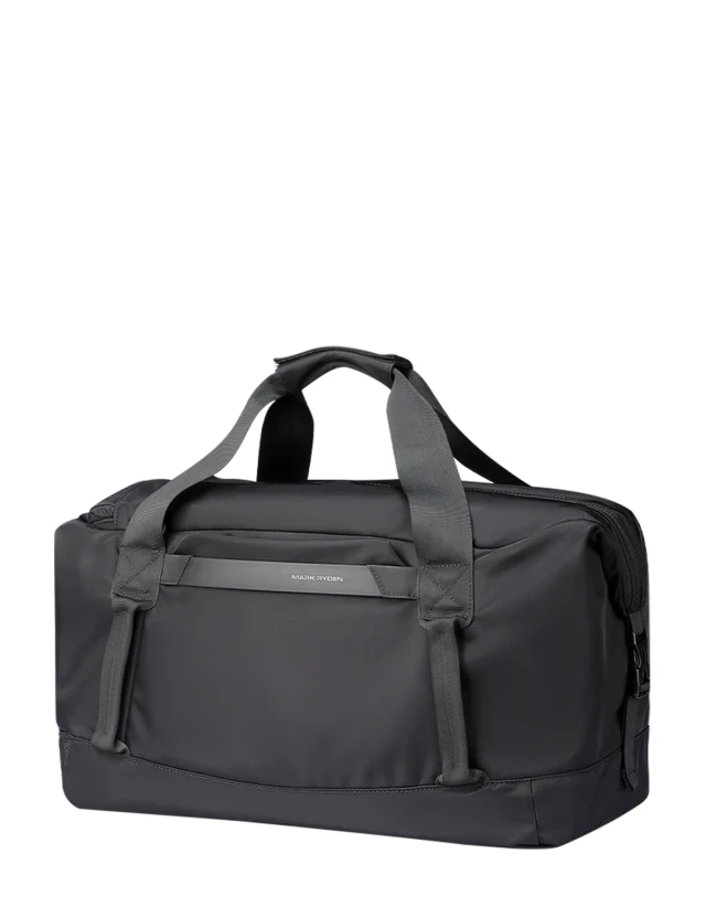Mark Ryden Aeron MR-5045 black — three-quarter front view