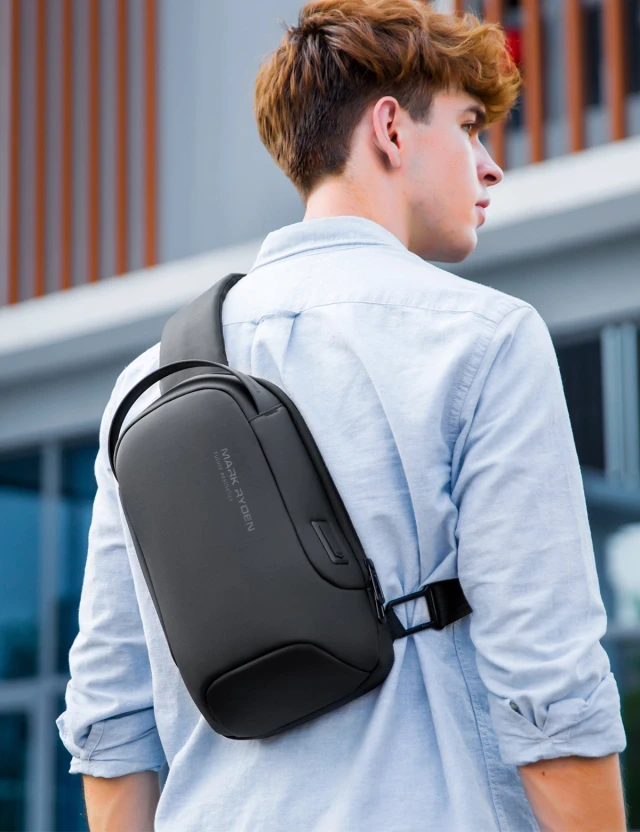 Crossbody Mark Ryden Lexus