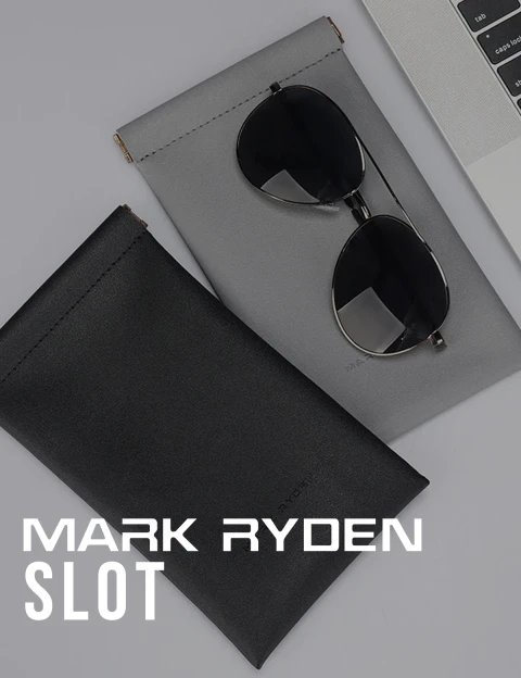 Toiletry Bag Mark Ryden Slot Black