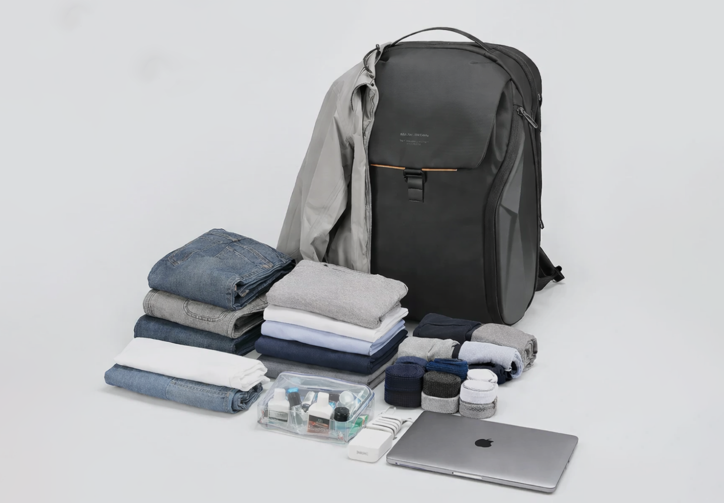 Capsule wardrobe packing layout