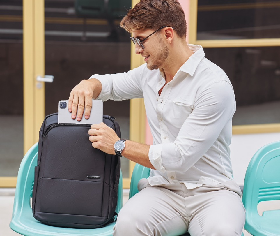 City weekend carry-on backpack